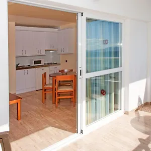 Aparthotel Mar Blau **
