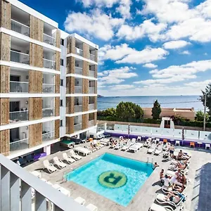 ryans-ibiza-apartments.ibizaislandhotels.net/