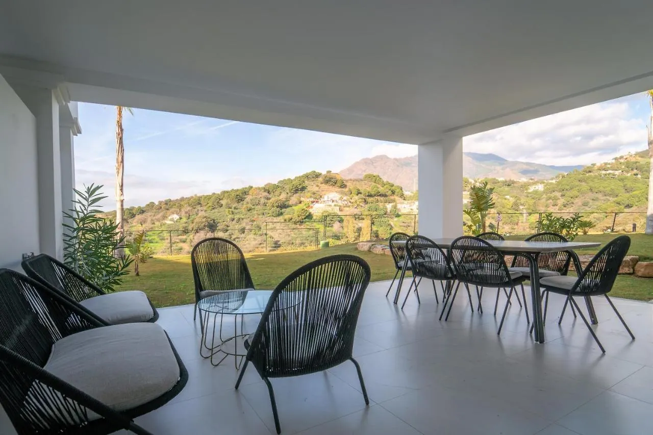 Estepona Holiday Hills 2*,