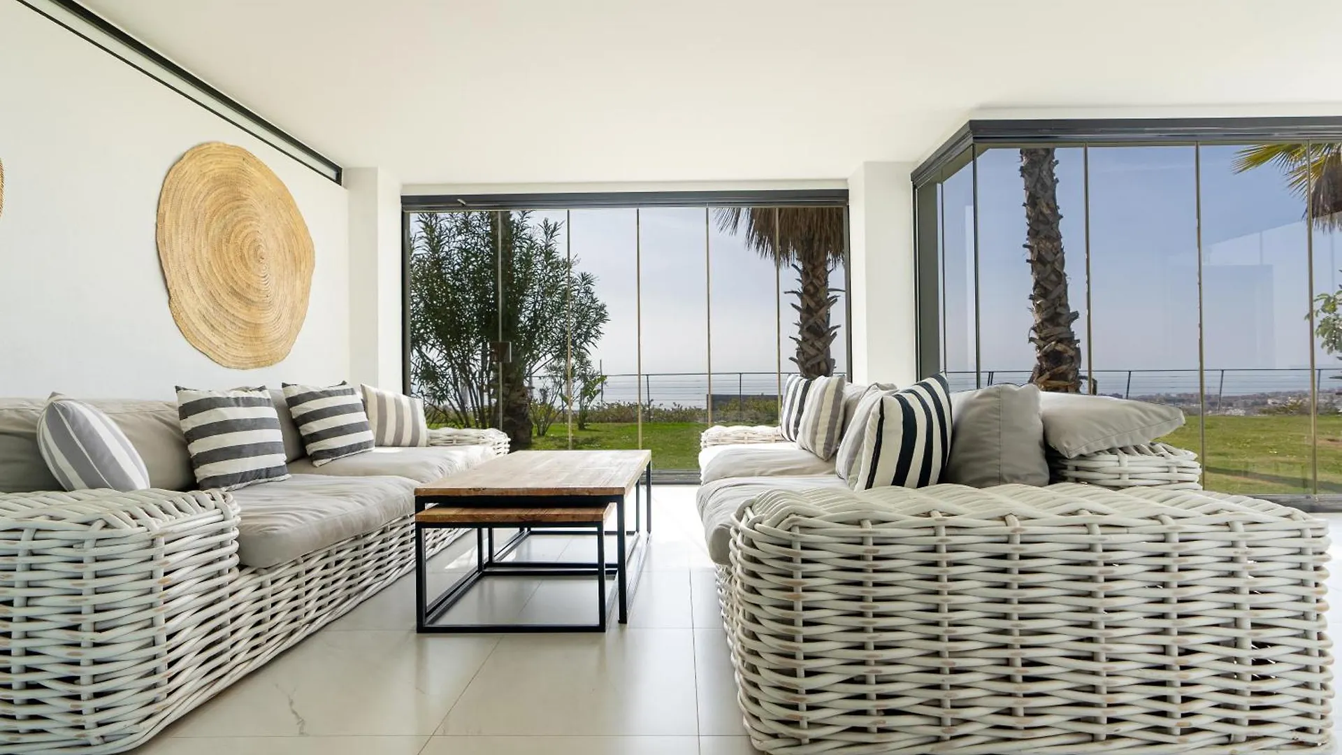 Estepona Holiday Hills Aparthotel