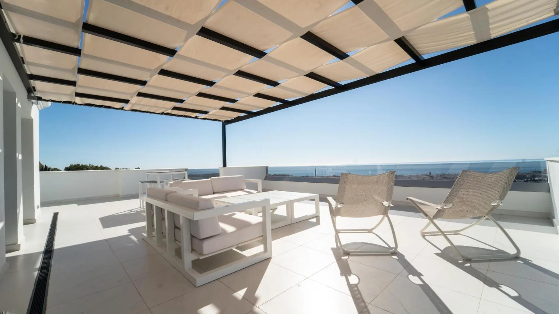 ** Aparthotel Estepona Holiday Hills Spain